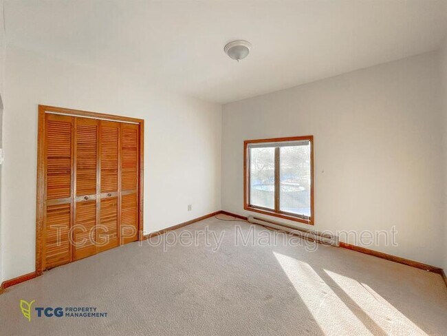 Building Photo - 510.5 E McKinley Rd