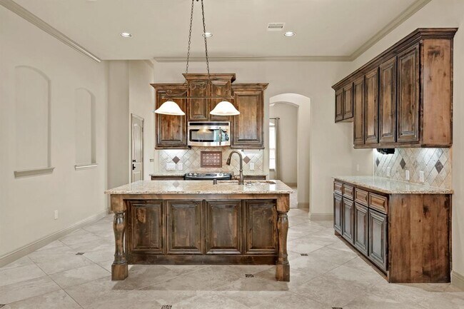 Building Photo - 5647 Armillary Dr