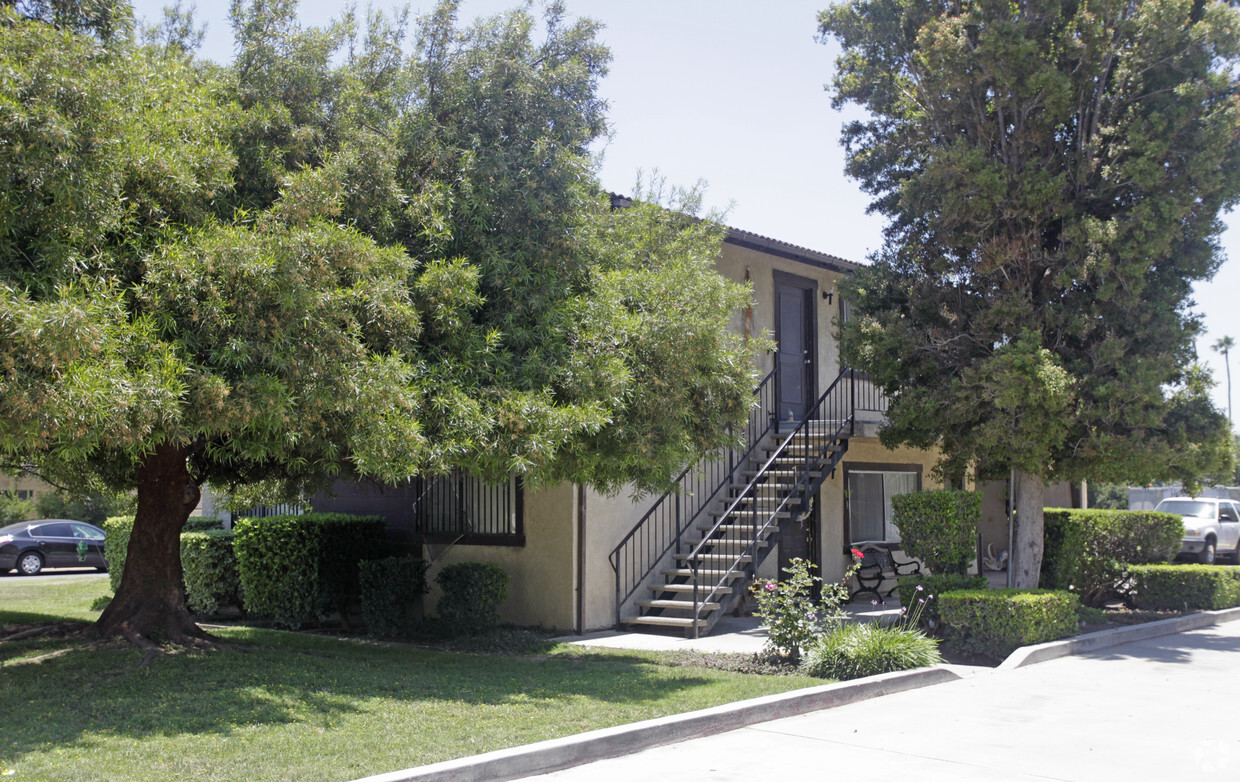 Foto principal - 17295 Orange Way
