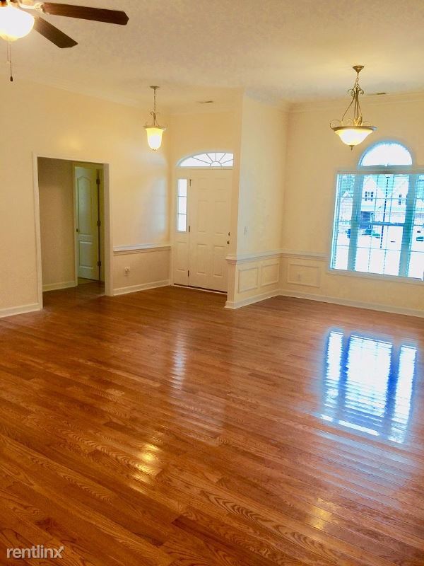 Foto del edificio - 4 br, 2.5 bath House - 216 Lockhaven Pl