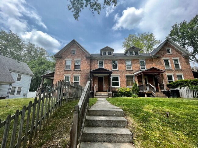 Foto del edificio - 28 Garfield Pl