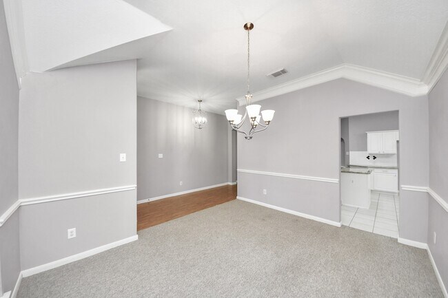 Foto del edificio - 2326 Standing Oak Ln