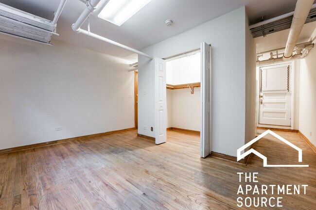 Foto del edificio - 2890 N Clark St