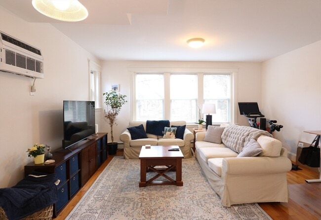 Building Photo - 30 Upland Rd