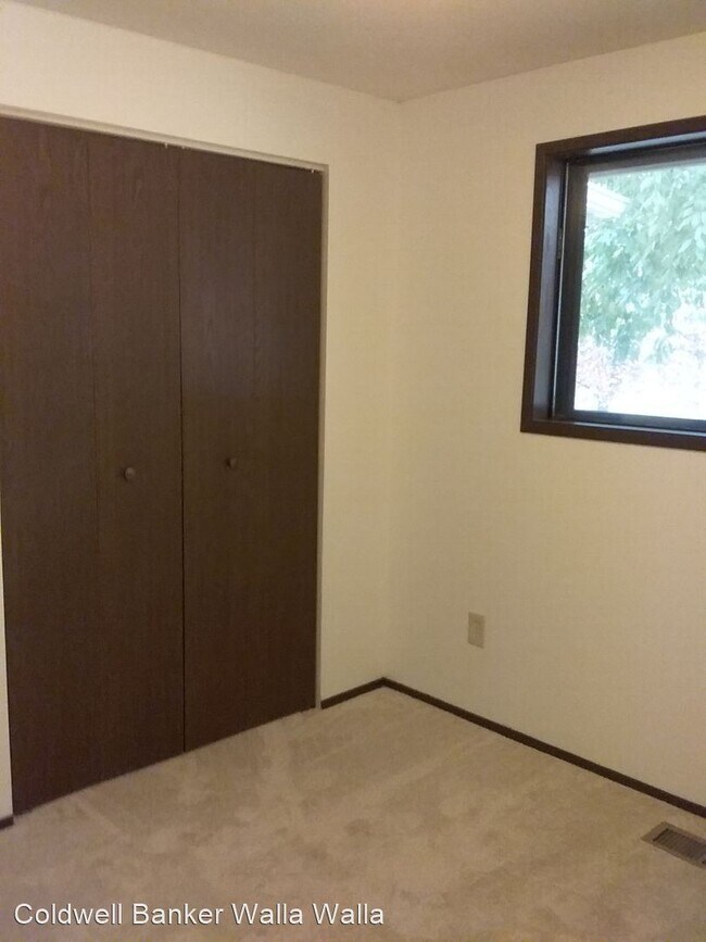 Foto del edificio - 3 br, 2 bath House - 334 Whitman