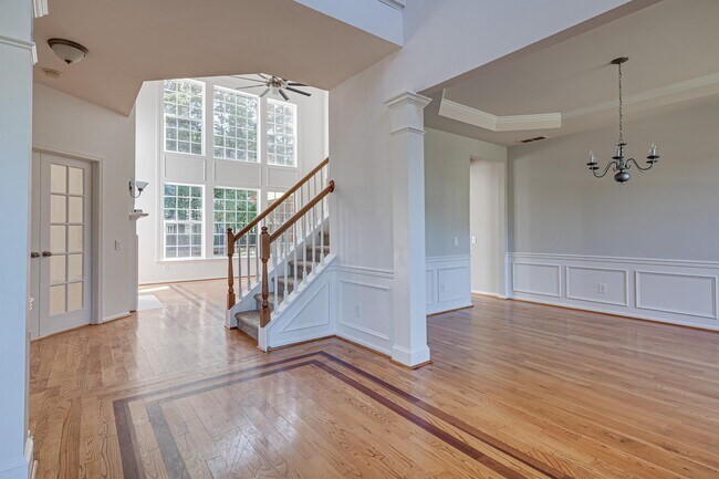Building Photo - 2215 Axford Ln