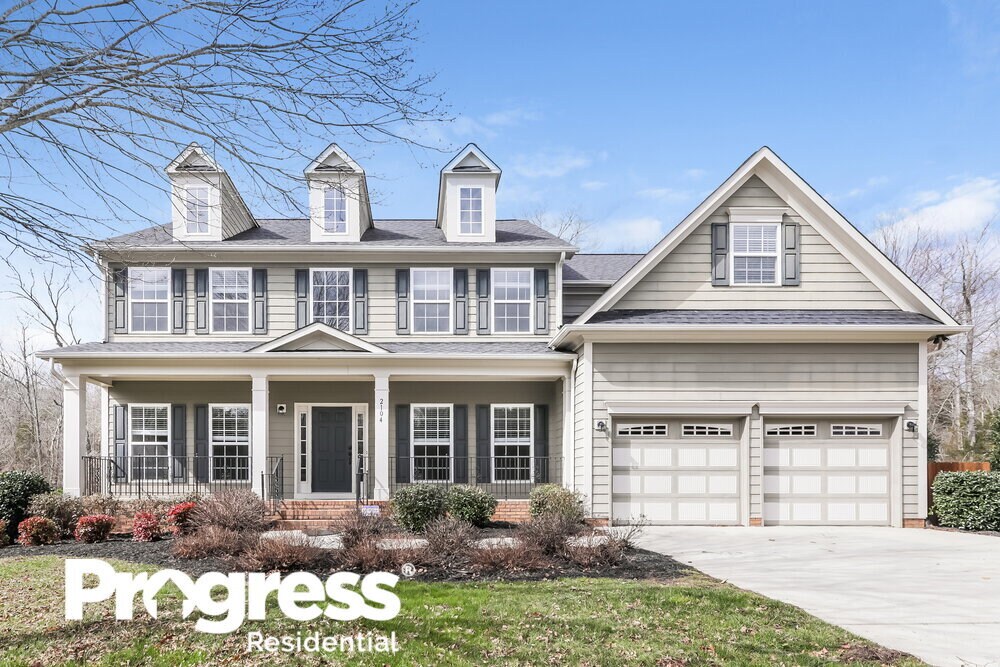 Primary Photo - 2104 Willowcrest Drive