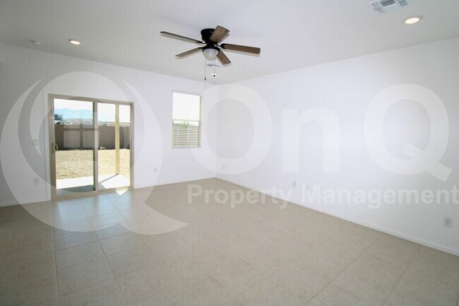 Building Photo - 12326 N Collamer Dr