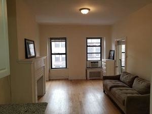 Primary Photo - 125 E 71st St