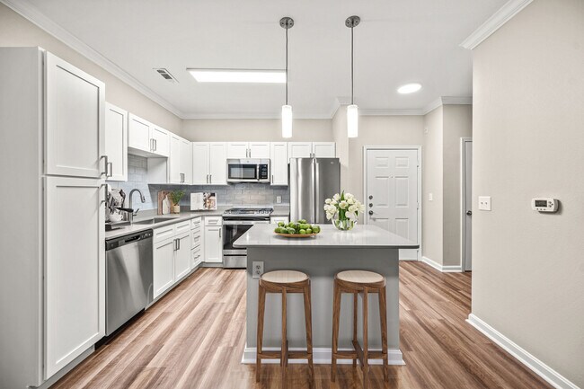 Los apartamentos Avens at Dedham Station — foto de la comunidad - The Avens at Dedham Station