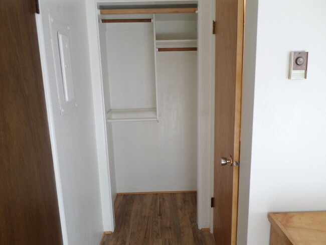 Closet - 710 NE Oak St