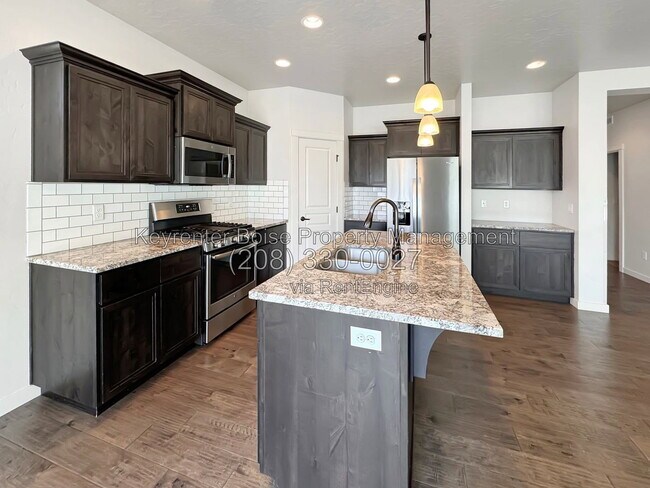 Foto del edificio - 1376 W Pebblestone Dr