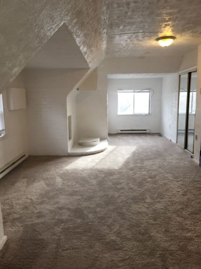 Photo - 7543 Melrose St Apartment