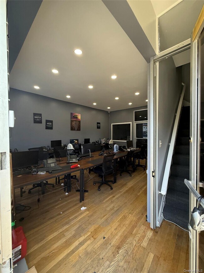 Foto del edificio - 139-27 Queens Blvd