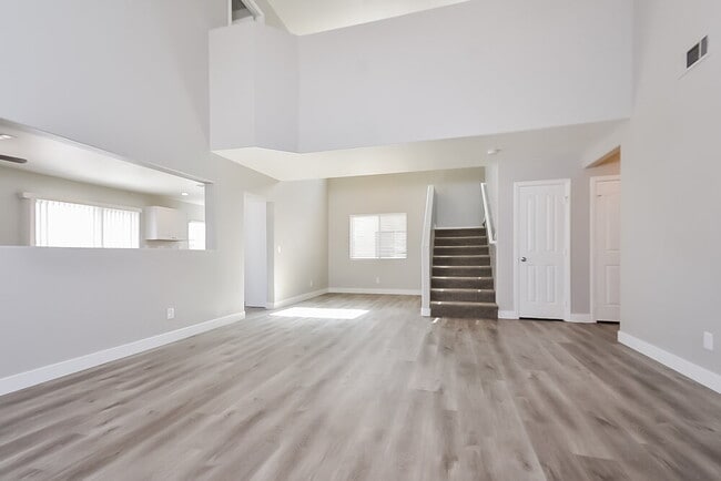 Building Photo - 7640 W Delhi Ave