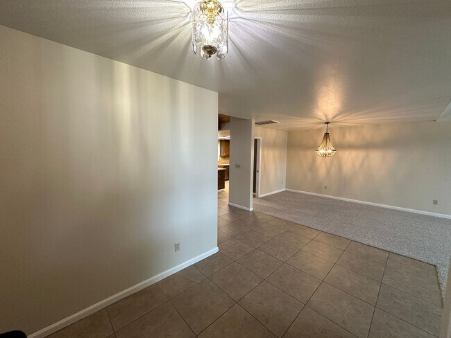 Foto del edificio - 1780 Paddock Ln