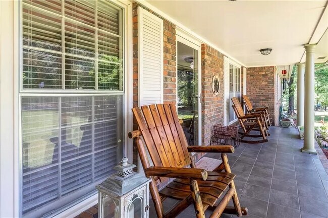 Foto del edificio - Room in Single Family Home on Morgan Rd