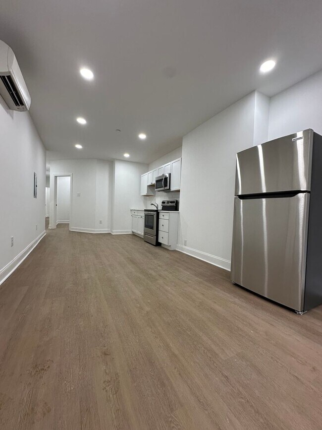Foto del edificio - 1209 N Franklin St