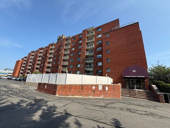 Foto del edificio - 30 Revere Beach Pkwy