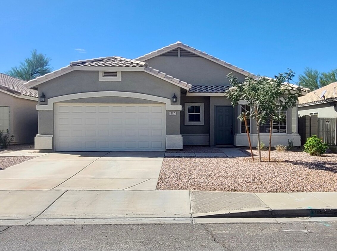 Foto principal - Remodeled 3-bedroom in great Gilbert ocation