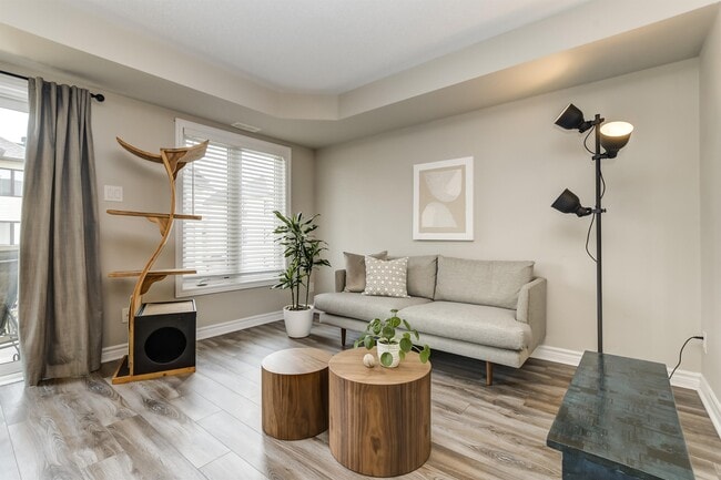 Building Photo - 115-115 Bluestone Private