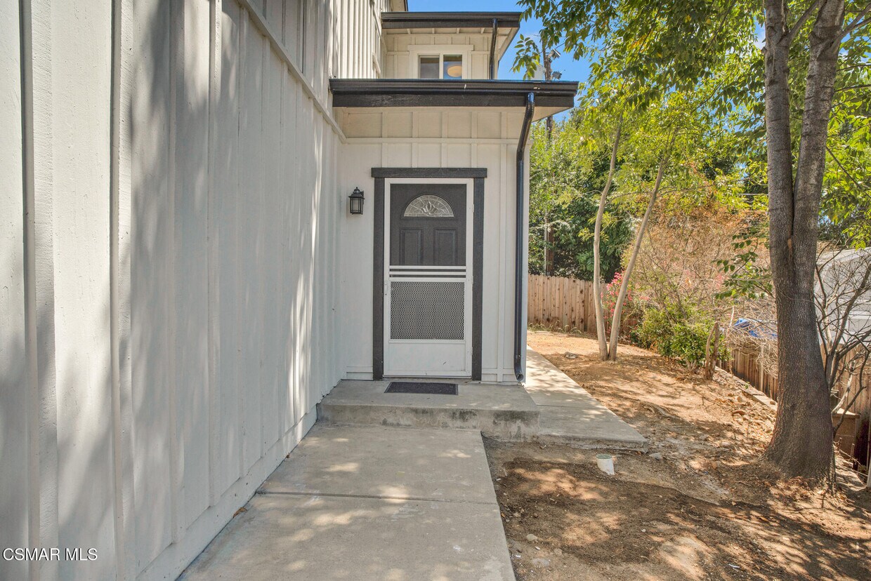 Primary Photo - 1160 Alamos Dr