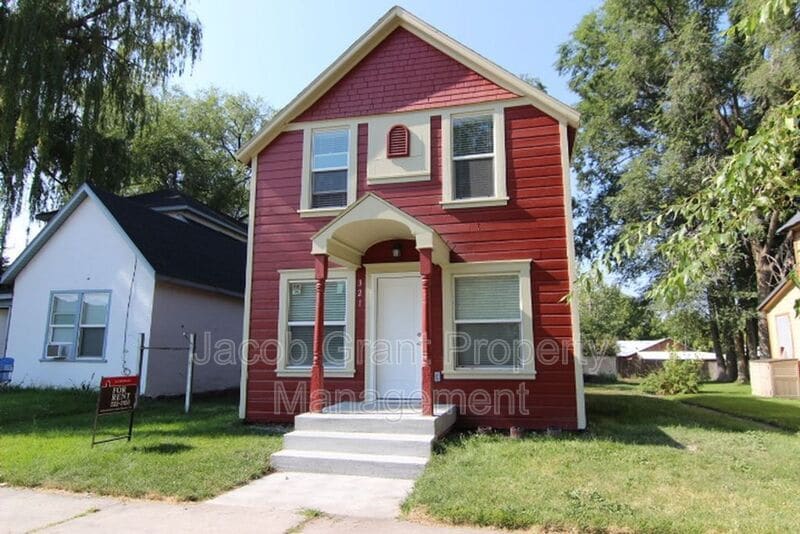 Primary Photo - 321 Lava St