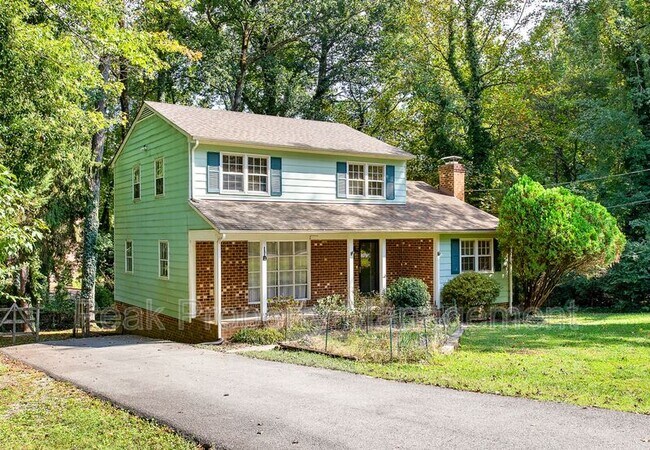 Building Photo - 2353 Shoreham Dr