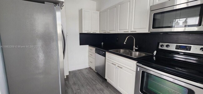 Foto del edificio - 3520 NW 20th St