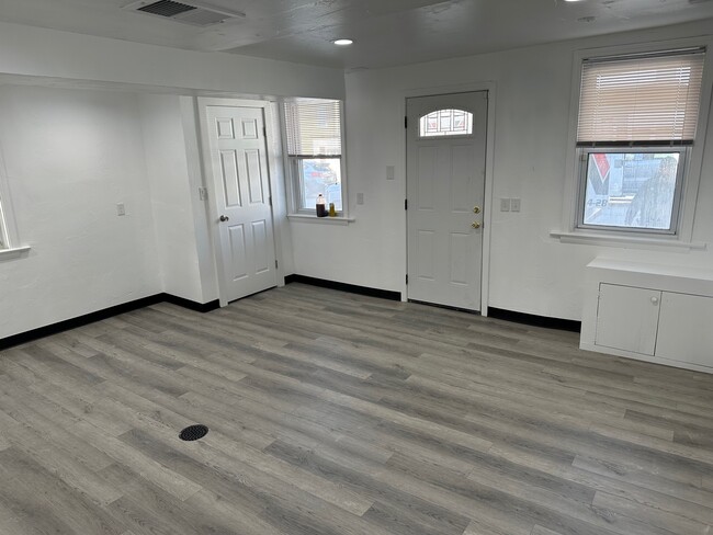 Basement Bedroom - 612 N 3rd St