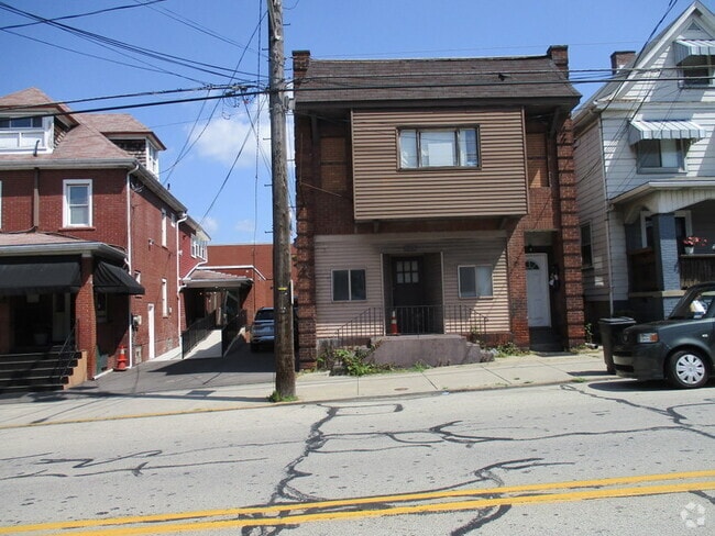 Building Photo - 551 8th St