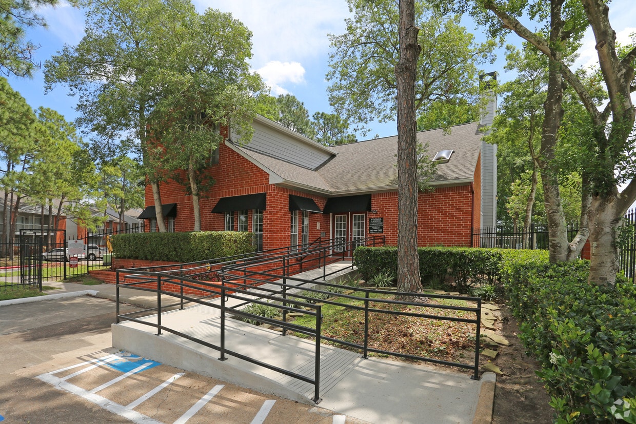 10121 Windmill Lakes Blvd Houston Tx 77075