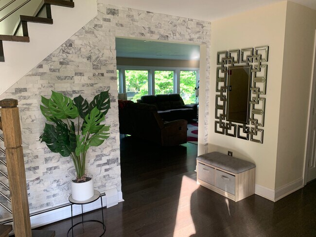 Foto del edificio - 116 Beechwood Ln