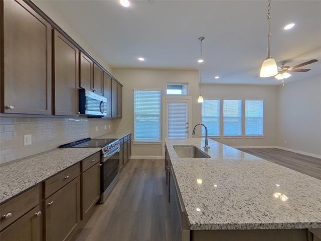 Foto del edificio - 5460 Sandstone Dr