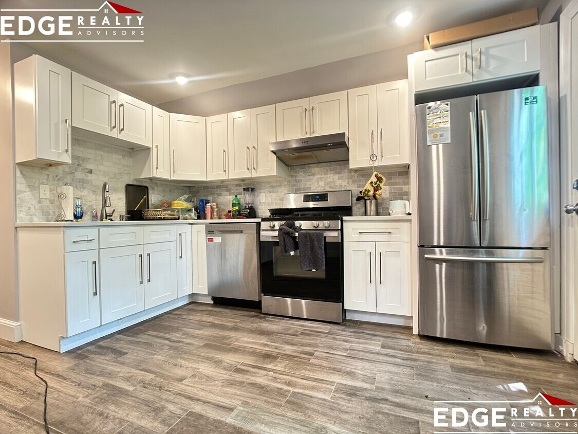 Foto principal - 24 Pearson Rd