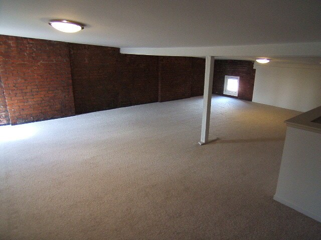 Building Photo - 304 Tappan St