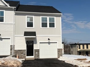 Building Photo - 101 Abramo Victor Dr