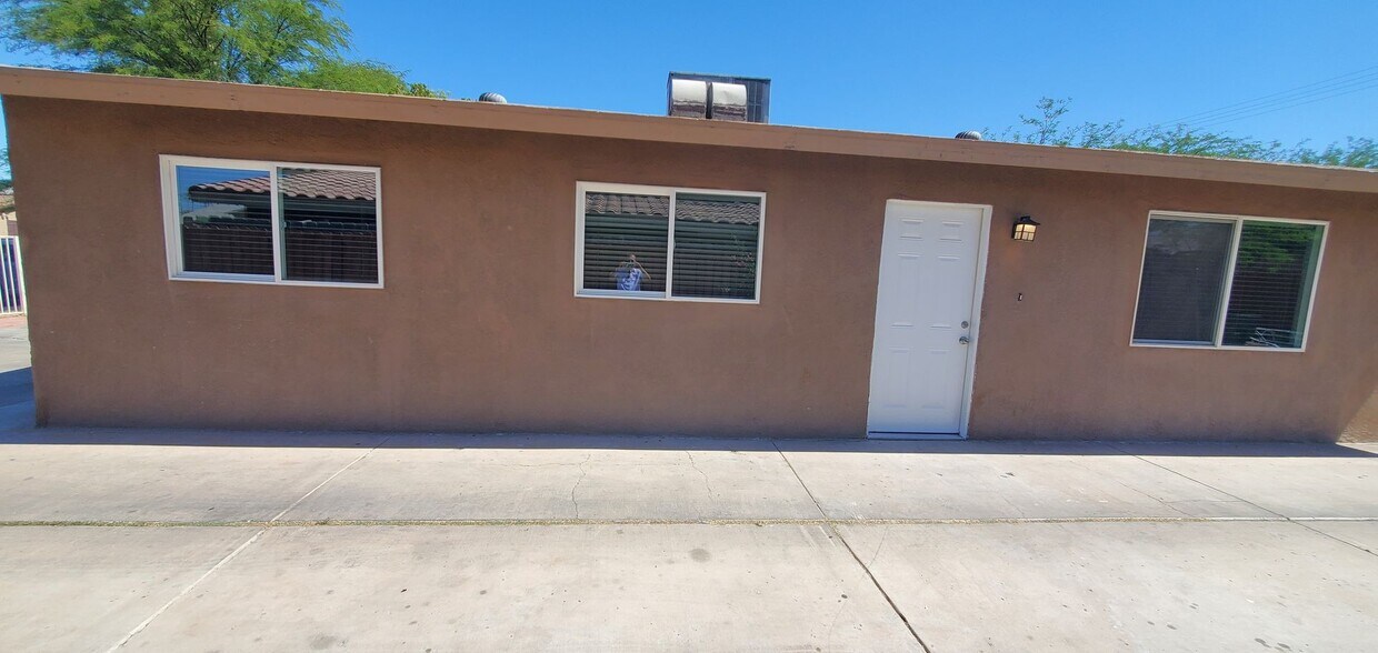 Primary Photo - 510 Giles Ave.