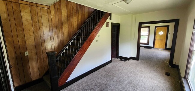 Photo - 1237-1239 Wisconsin Apartment