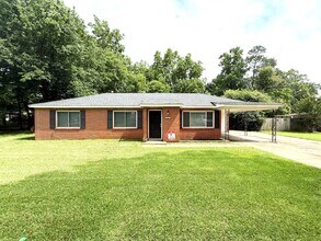 Building Photo - 942 Parkwood Ct
