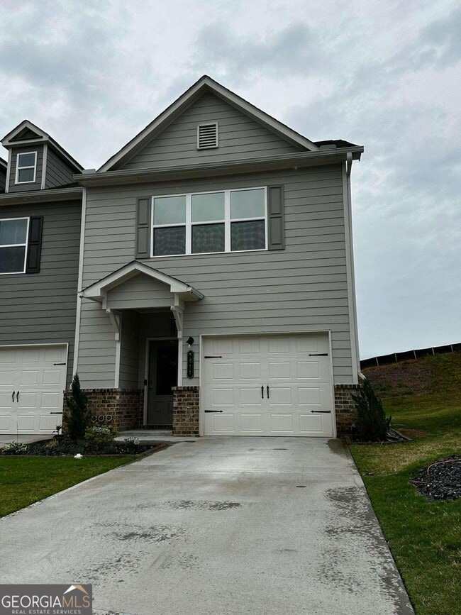 Building Photo - 6055 Hoot Owl Ln