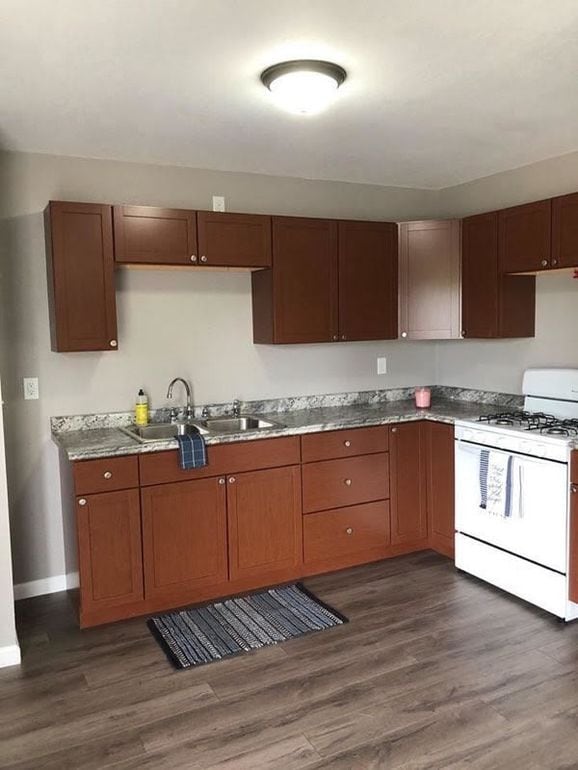 1010 S Washington St Unit Washington St, Paxton, IL 60957 Apartments