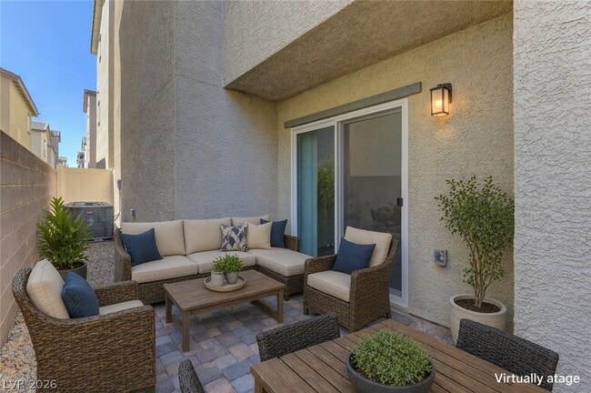 Foto del edificio - 7010 Crimson Shadow St