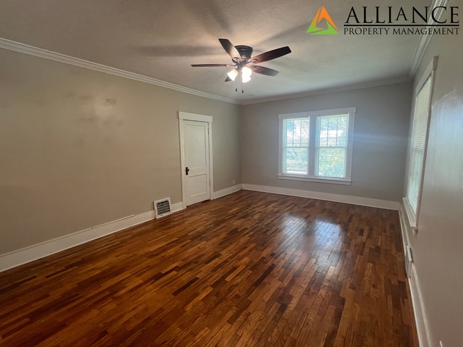 Foto del edificio - Charming 3 Bed  w/ Bonus Room Home ~ Great Location!