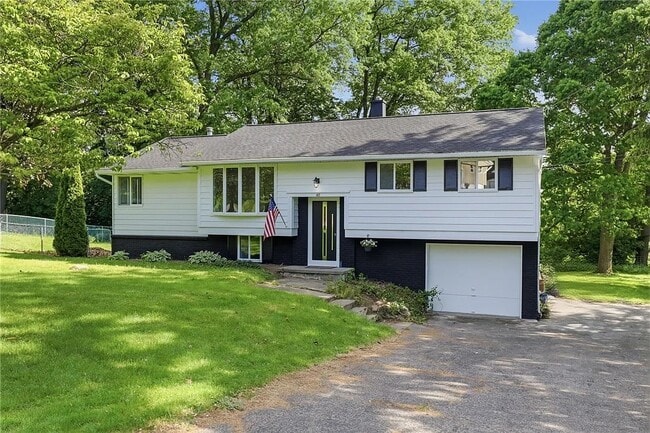 Building Photo - 40 Oak Hill Terrace