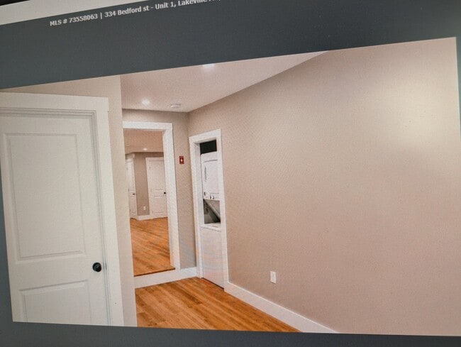 Building Photo - 334 Bedford St
