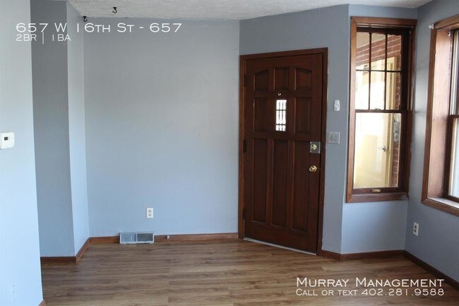Foto del edificio - 657 W 16th St