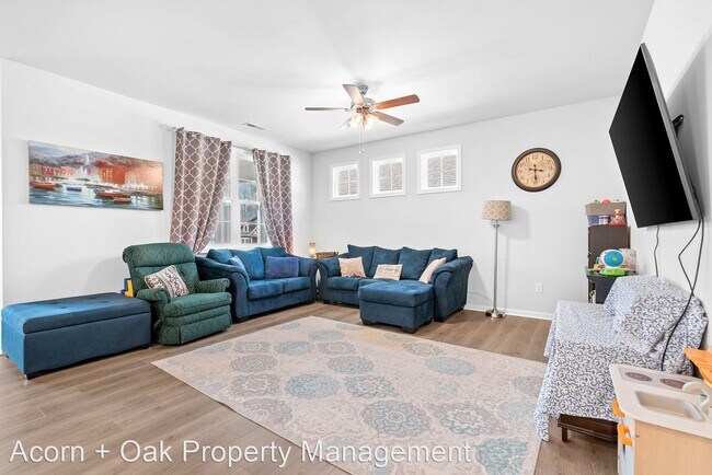 Foto del edificio - 3 br, 3 bath House - 1235 Underbrush Dr
