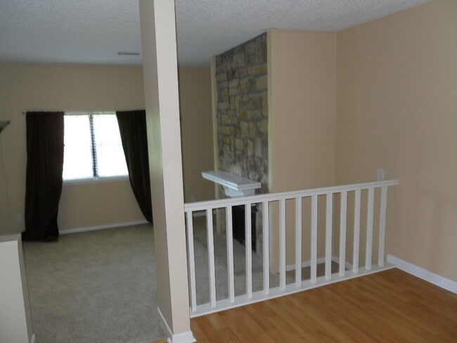 Building Photo - 1305 Westbrooke St