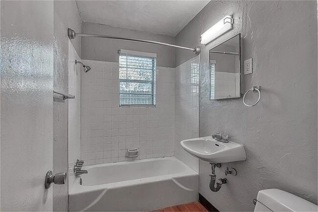 Building Photo - 2707 NW 36th St